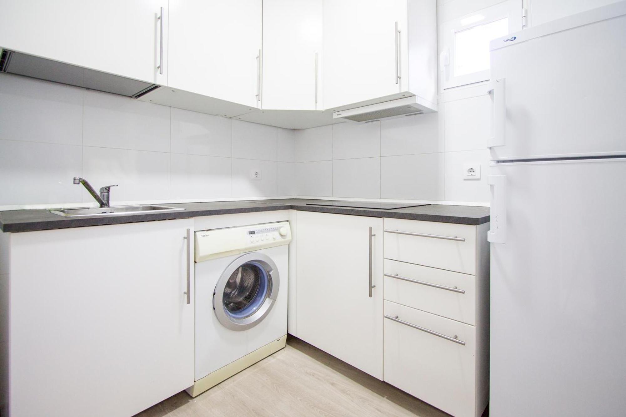 Apartamentos Tetuan Sandino Madrid Exterior foto