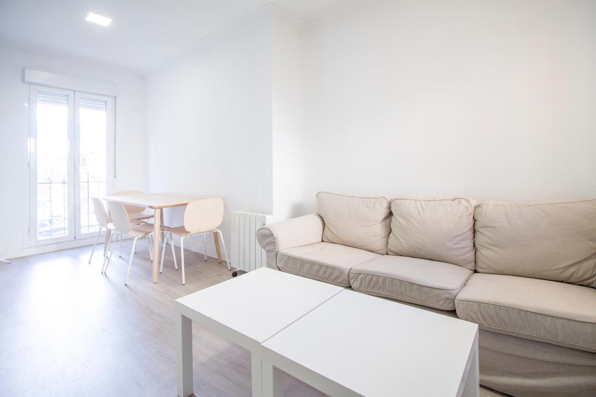 Apartamentos Tetuan Sandino Madrid Exterior foto