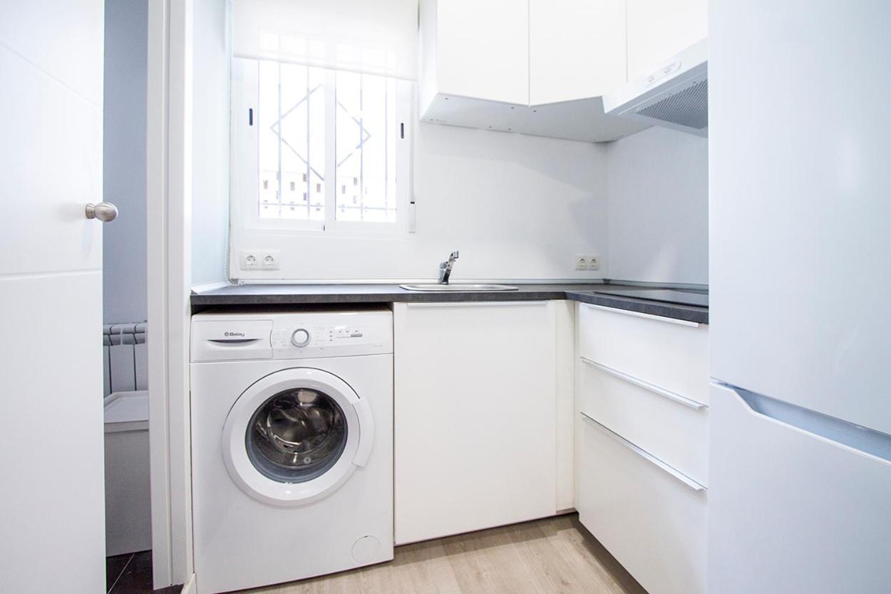 Apartamentos Tetuan Sandino Madrid Exterior foto